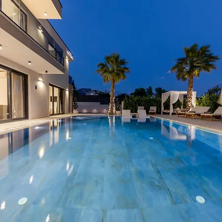 Luxury Villa My Wish With Pool Kastel Stari Exterior photo