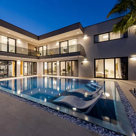 Luxury Villa My Wish With Pool Kastel Stari Exterior photo