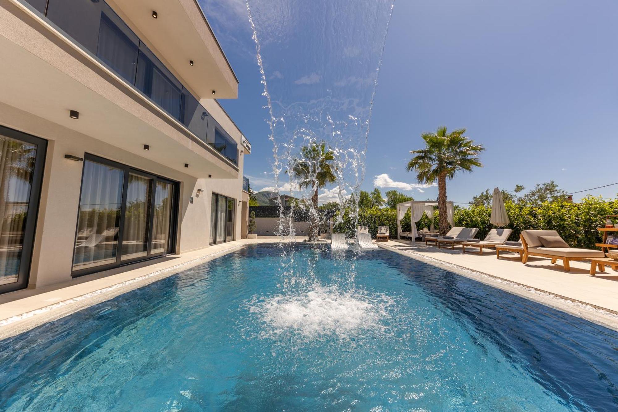 Luxury My Wish With Pool * Kastel Stari
